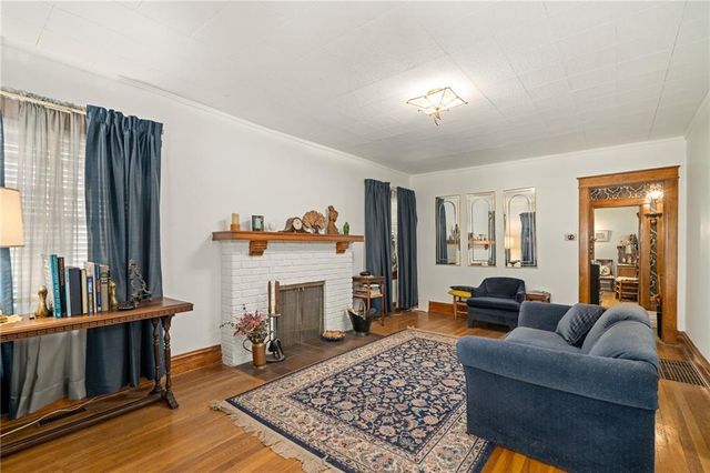 5708 Harrison Street, Kansas City, MO 64110