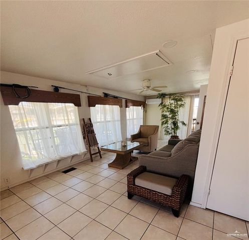 842 W Oyster Drive, Port Isabel, TX 78578