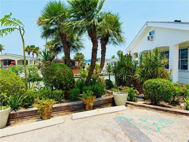 842 W Oyster Drive, Port Isabel, TX 78578