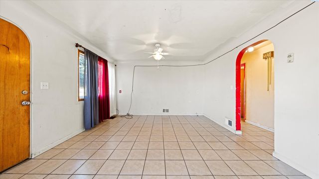 720 W Sylvester Street, Pasco, WA 99301