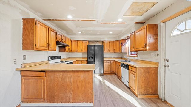 720 W Sylvester Street, Pasco, WA 99301