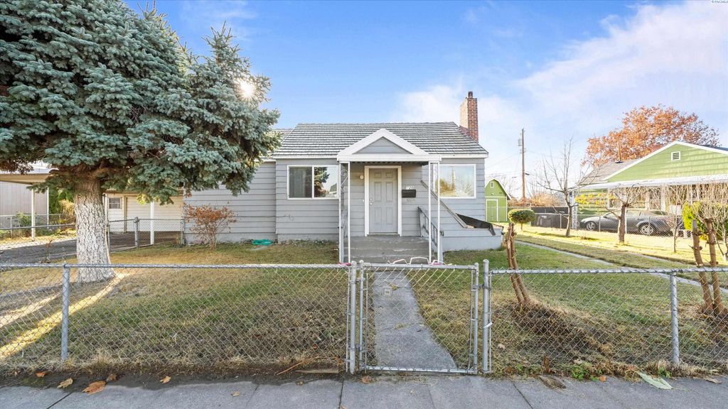 720 W Sylvester Street, Pasco, WA 99301