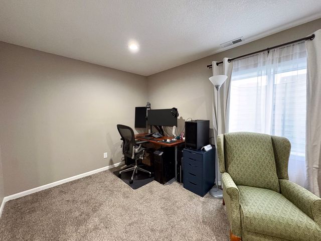 3542 NE Winding Trail Drive, Ankeny, IA 50021