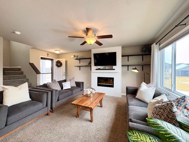 3542 NE Winding Trail Drive, Ankeny, IA 50021