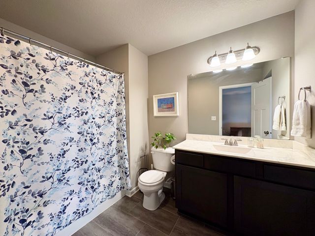 3542 NE Winding Trail Drive, Ankeny, IA 50021