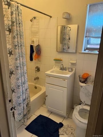 3800 Bronxwood Avenue, Bronx, NY 10469