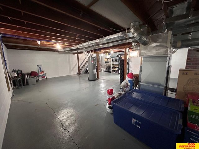 619 S 13 Street, Tekamah, NE 68061