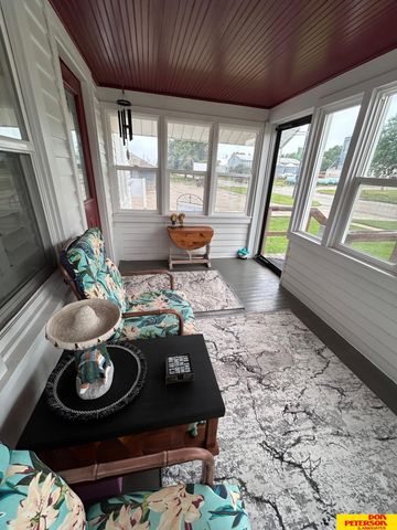 619 S 13 Street, Tekamah, NE 68061