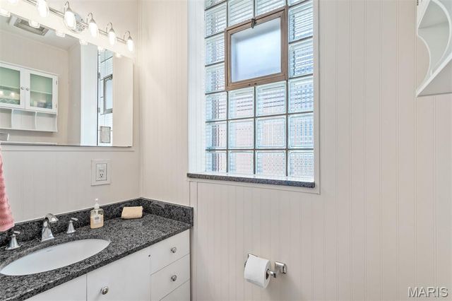 4317 Tyrolean Avenue, St Louis, MO 63116