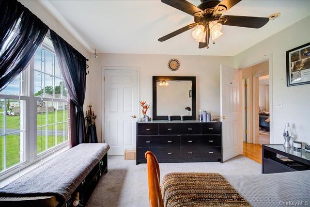 5 Sunrise Drive, Milton, NY 12547