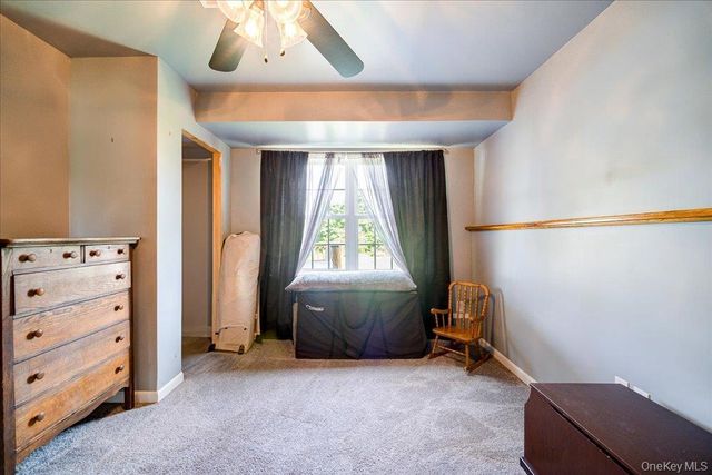 5 Sunrise Drive, Milton, NY 12547