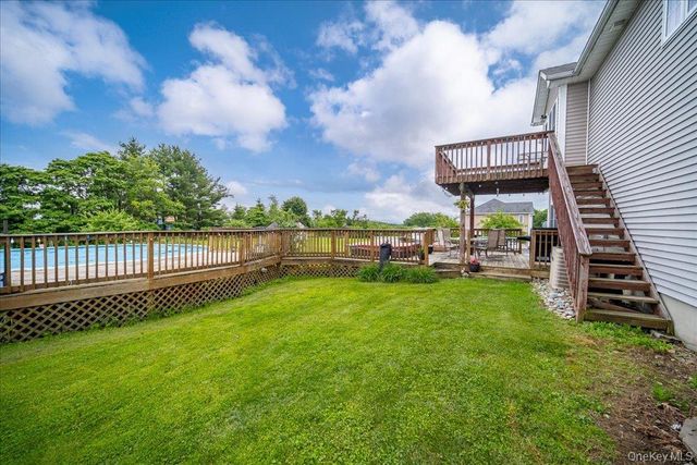 5 Sunrise Drive, Milton, NY 12547