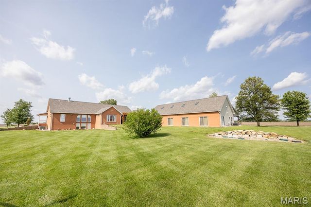 10642 Fuesser Road, Mascoutah, IL 62258