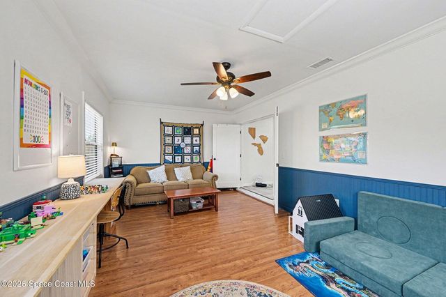 1070 Lee Avenue NW, Melbourne, FL 32907
