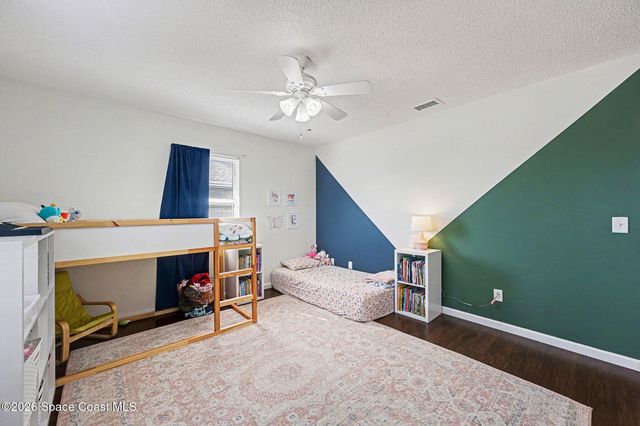 1070 Lee Avenue NW, Melbourne, FL 32907