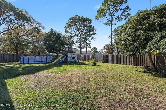 1070 Lee Avenue NW, Melbourne, FL 32907