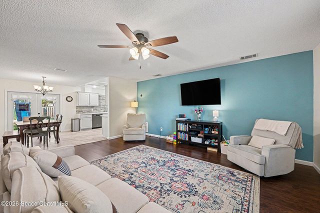 1070 Lee Avenue NW, Melbourne, FL 32907