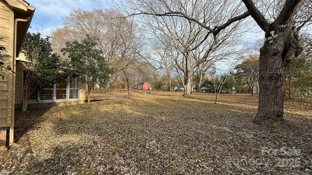 809 Howard Street, Shelby, NC 28152