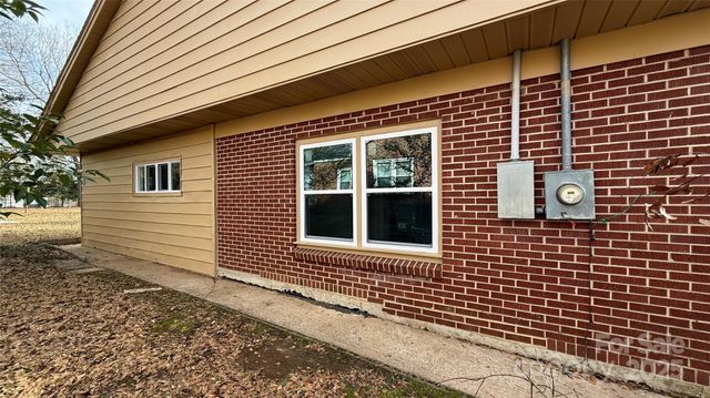 809 Howard Street, Shelby, NC 28152