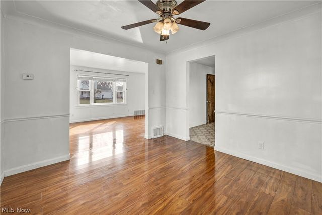 1931 Byrd Avenue, Cuyahoga Falls, OH 44223