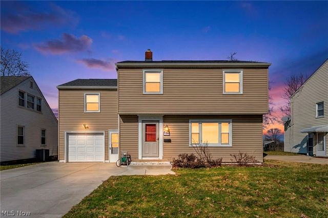 1931 Byrd Avenue, Cuyahoga Falls, OH 44223