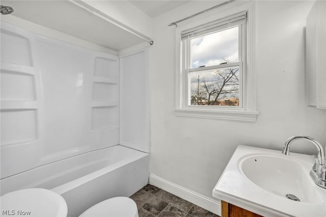 1931 Byrd Avenue, Cuyahoga Falls, OH 44223