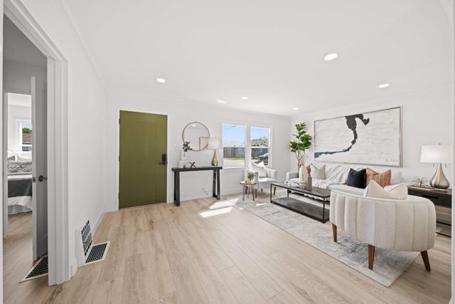 345 Stowell Avenue, Sunnyvale, CA 94085