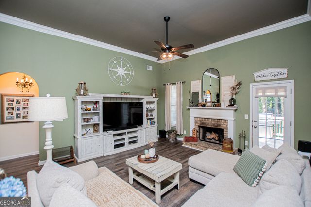 914 Safe Harbor Drive, Dallas, GA 30157