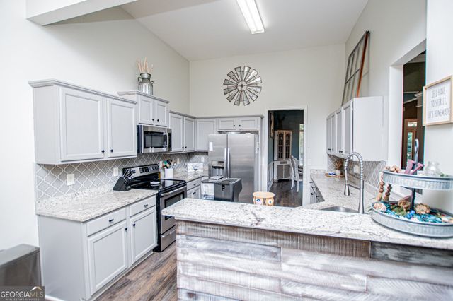 914 Safe Harbor Drive, Dallas, GA 30157