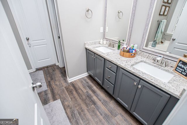 914 Safe Harbor Drive, Dallas, GA 30157
