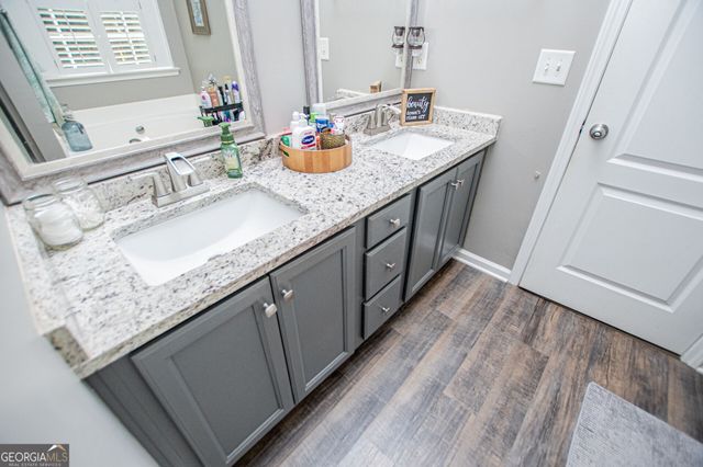 914 Safe Harbor Drive, Dallas, GA 30157