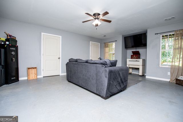 914 Safe Harbor Drive, Dallas, GA 30157