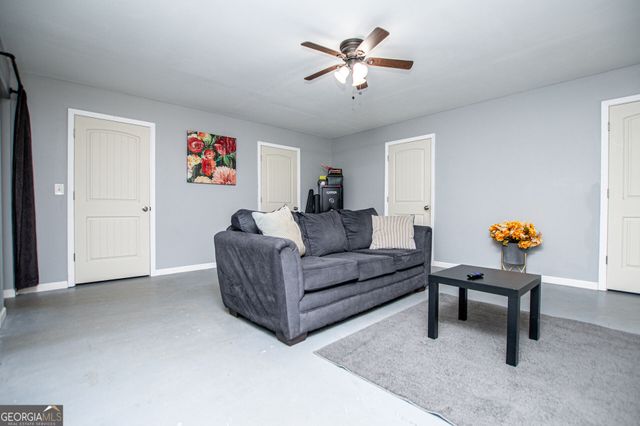914 Safe Harbor Drive, Dallas, GA 30157