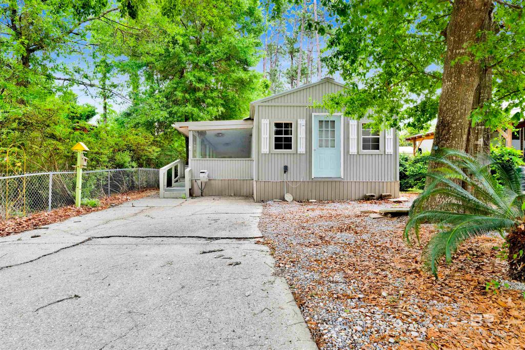 516 Elberta Loop, Lillian, AL 36549