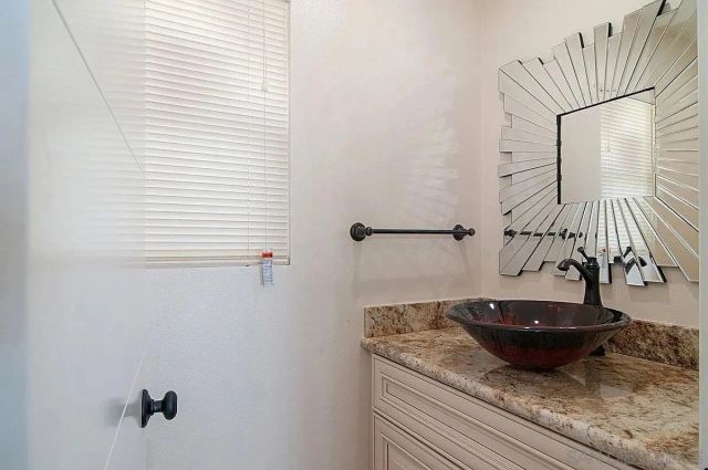 5415 Thunderbird, La Jolla, CA 92037