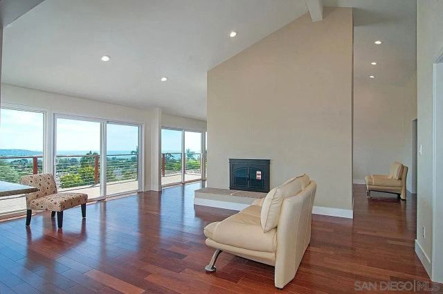 5415 Thunderbird, La Jolla, CA 92037