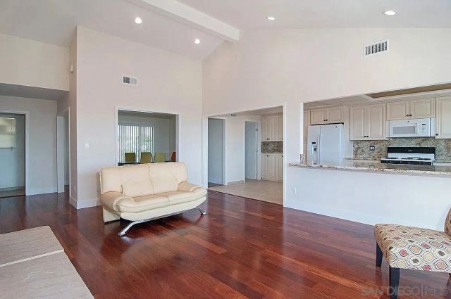 5415 Thunderbird, La Jolla, CA 92037