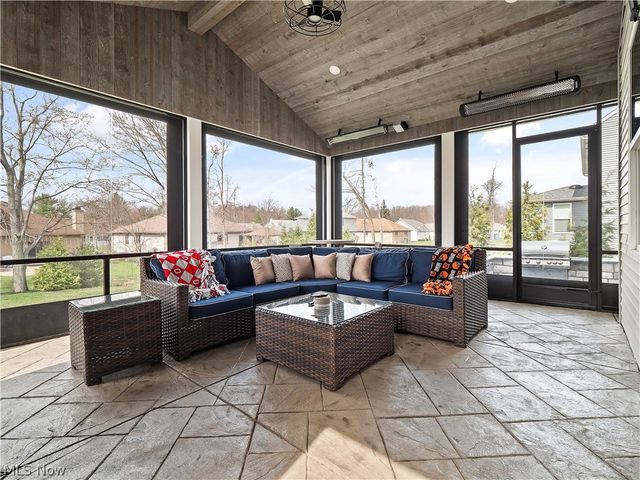 10134 Rosalee Lane, Strongsville, OH 44136