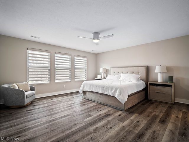 10134 Rosalee Lane, Strongsville, OH 44136