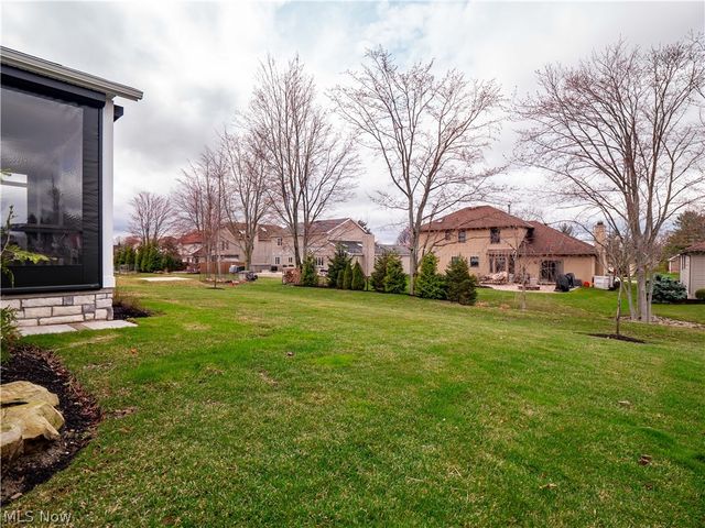10134 Rosalee Lane, Strongsville, OH 44136
