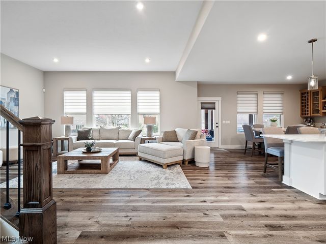 10134 Rosalee Lane, Strongsville, OH 44136