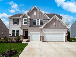 10134 Rosalee Lane, Strongsville, OH 44136