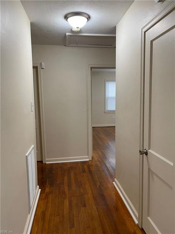918 13th ST, Newport News, VA 23607