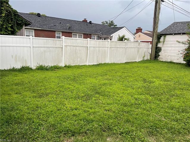 918 13th ST, Newport News, VA 23607