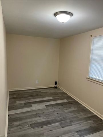 918 13th ST, Newport News, VA 23607