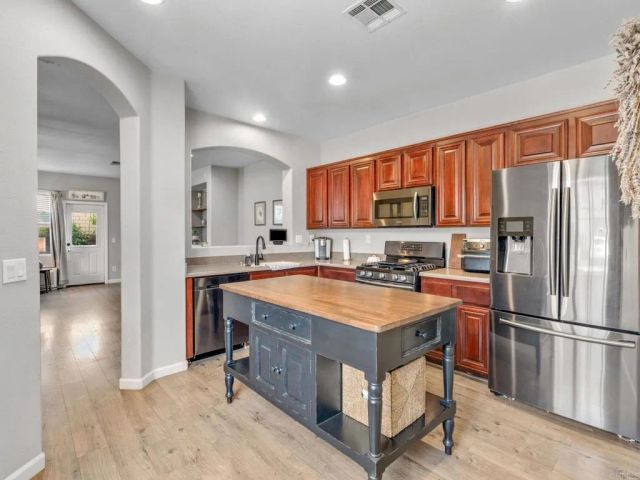4480 Brisbane Way 1, Oceanside, CA 92058