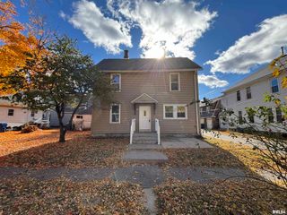 1150 14TH Avenue, Moline, IL 61265