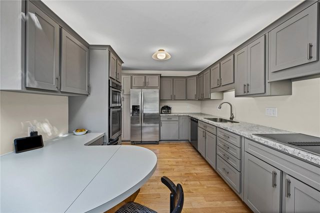 2 Red Fox Run, Perinton, NY 14534