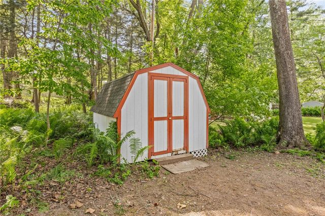 2 Red Fox Run, Perinton, NY 14534