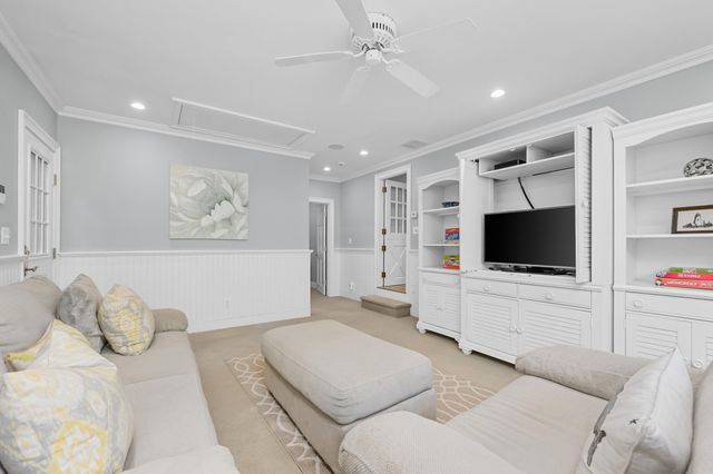 77 Robbins Street, Osterville, MA 02655